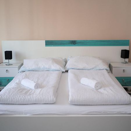 Apartamento Milan House Arad Exterior foto