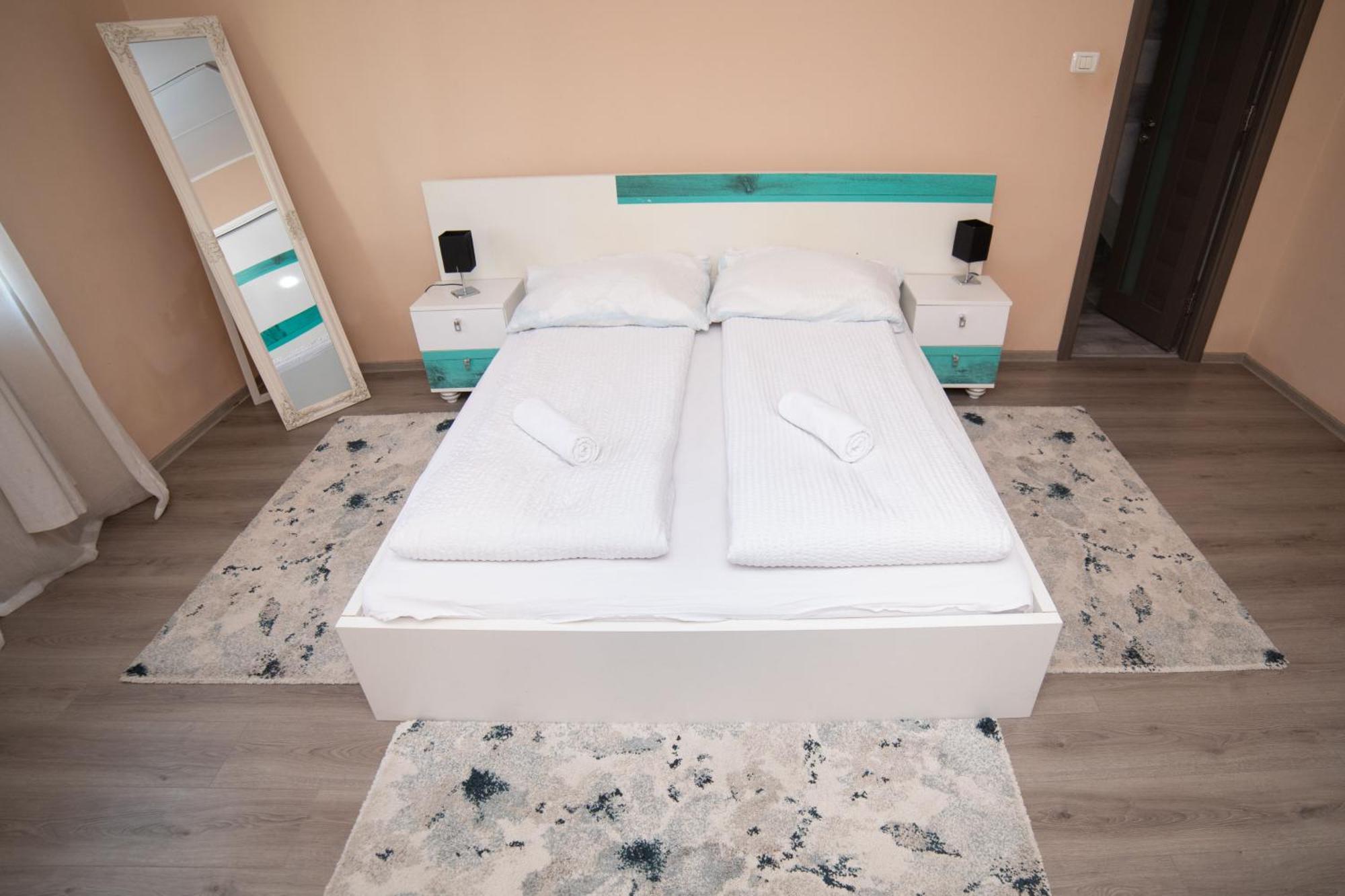 Apartamento Milan House Arad Exterior foto